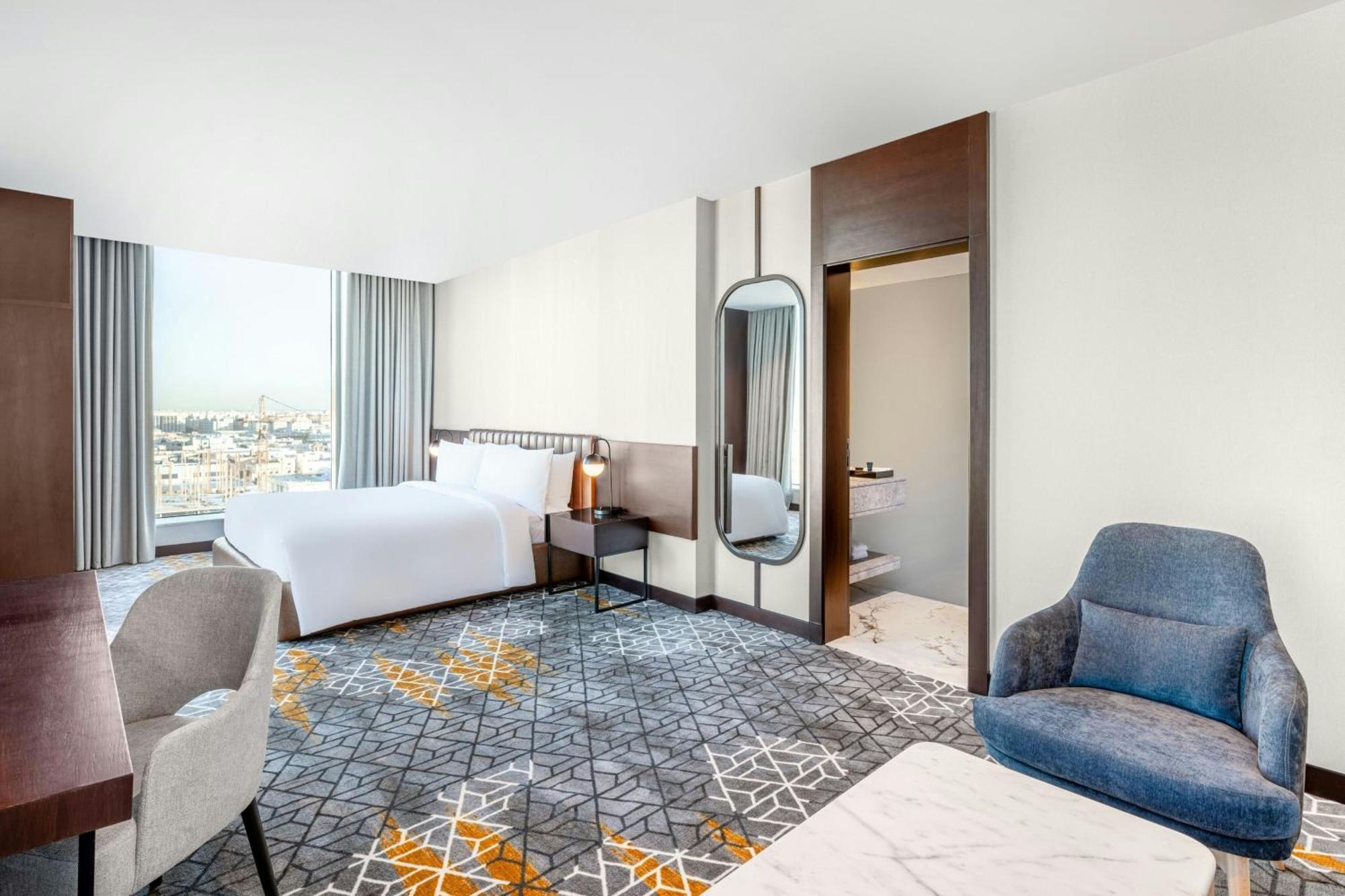 Four Points By Sheraton King Fahd Road Hotel